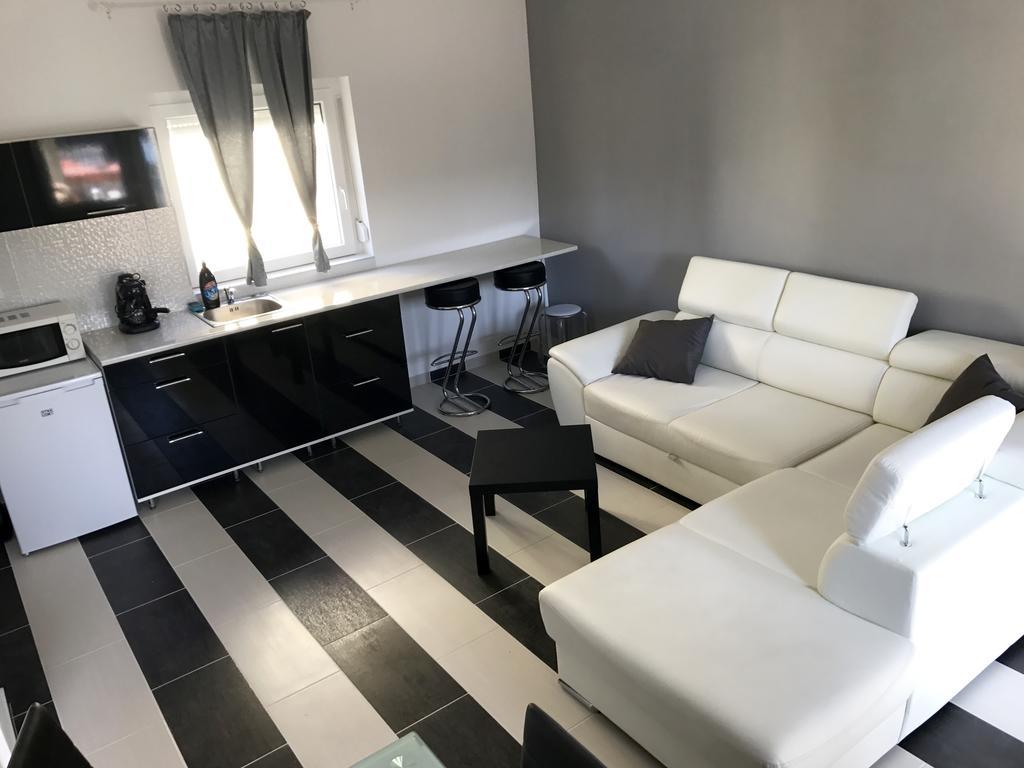 Corner Apartman 1 Daire Siófok Dış mekan fotoğraf